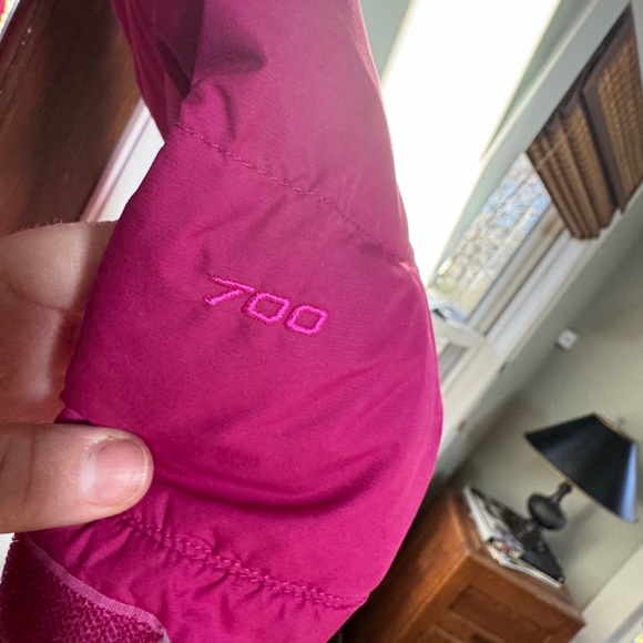 The North Face 700 Puffer Down Jacket Pink Red Womens Small Coat Insulated Ski - Picture 12 of 12